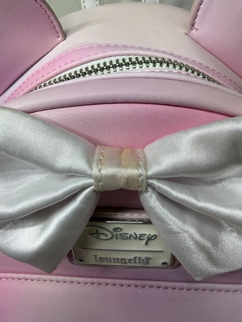 Loungefly Minnie Mouse Classic Series Mini Backpack – Sakura Pink (Used) - Picture 6 of 7